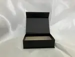 黑色烫金磁吸翻盖礼盒